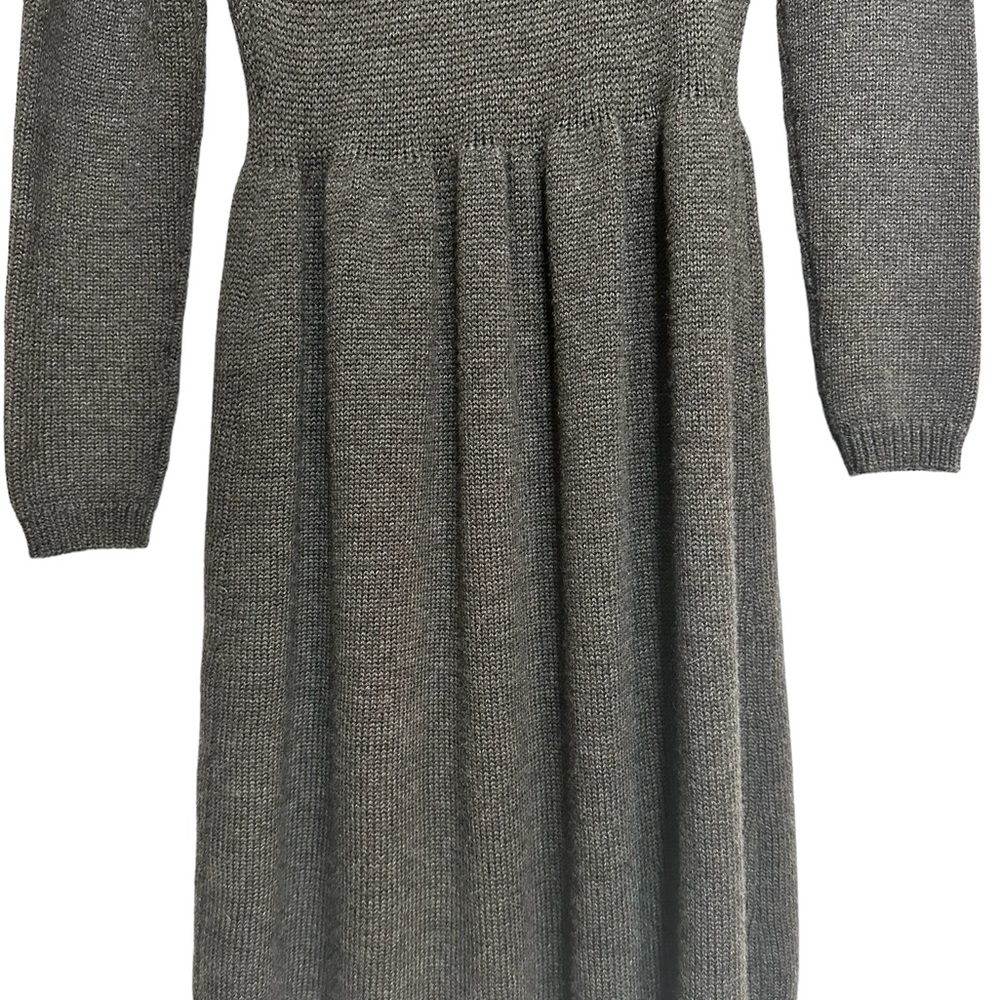 Calvin Klein cozy and cute grey sweater dress - GRAB NOW! It’s got to go!